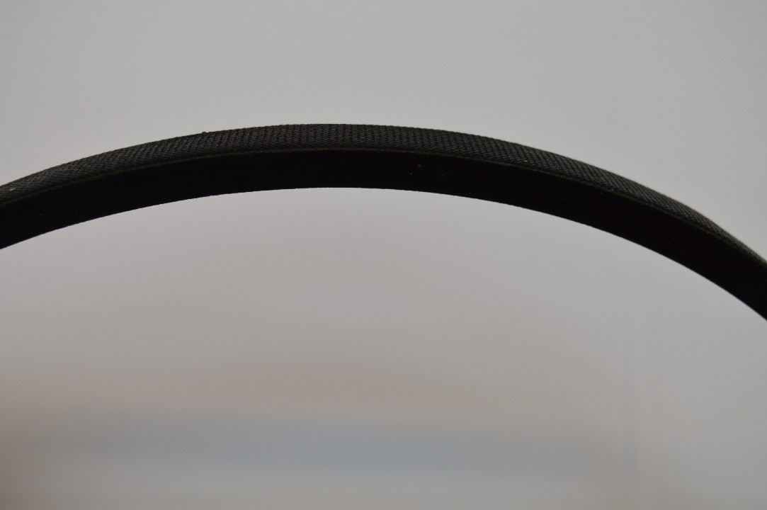 vee belt belts v shaped v shape drive banded set length li lo lp profile section width height cogged kevlar muscle snapped slipping transmission