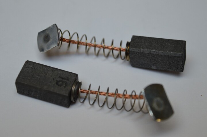 SOLENT TOOLS Carbon Brushes Compatible With HANDY HP230 Mitre Saw