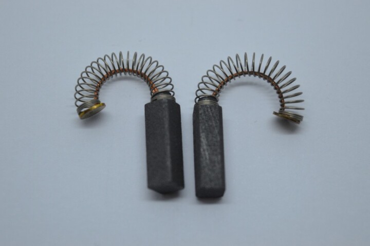 SOLENT TOOLS Carbon Brushes Compatible With QUALCAST GT23