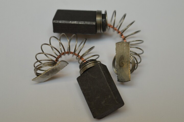 SOLENT TOOLS Carbon Brushes Compatible With BLACK AND DECKER GW150