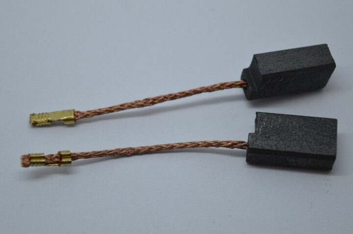 SOLENT TOOLS Carbon Brushes Compatible With JCB BV2400F