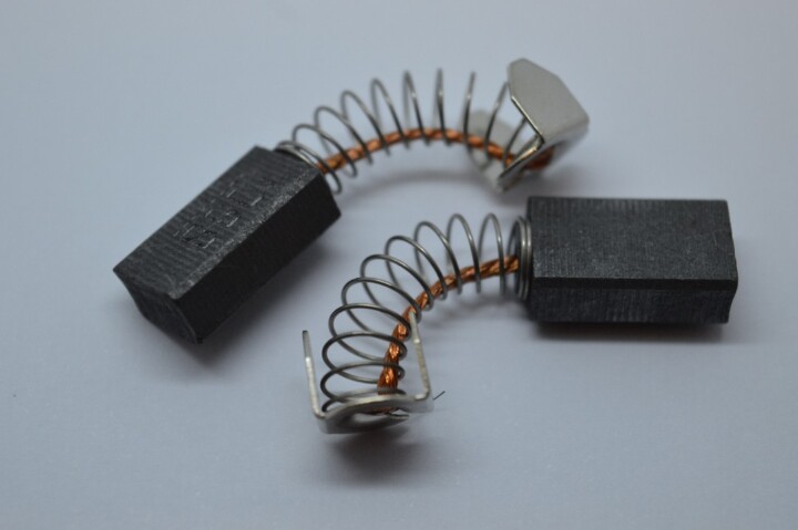 SOLENT TOOLS Carbon Brushes Compatible With TRITON 925837 Router