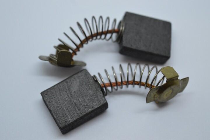 SOLENT TOOLS Carbon Brushes Compatible With TRITON 330135 Circular Saw
