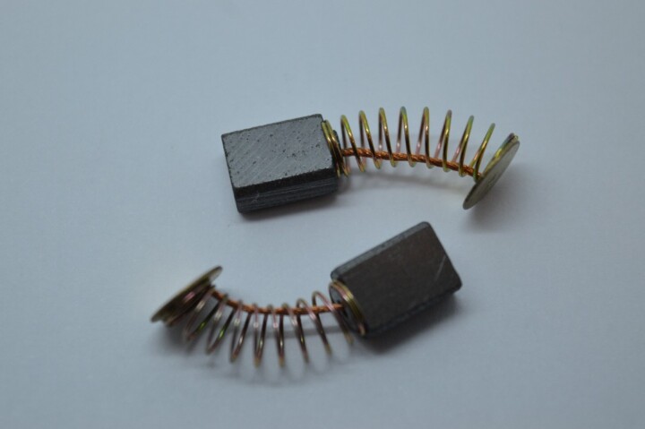 SOLENT TOOLS Carbon Brushes Compatible With SILVERLINE 543211 Hammer Drill