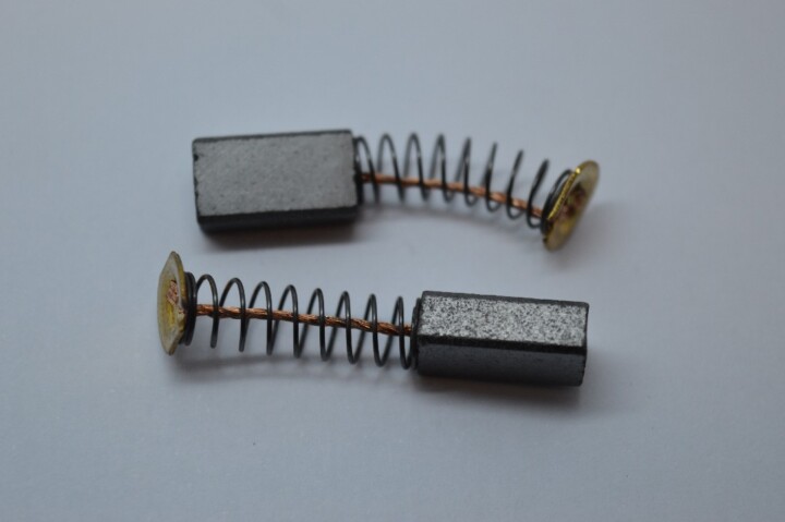 SOLENT TOOLS Carbon Brushes Compatible With SILVERLINE 631320 Belt Sander