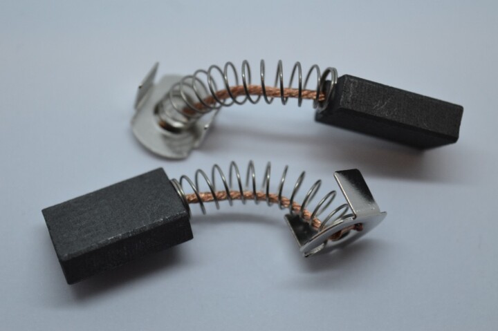 SOLENT TOOLS Carbon Brushes Compatible With TRITON 330085 Router