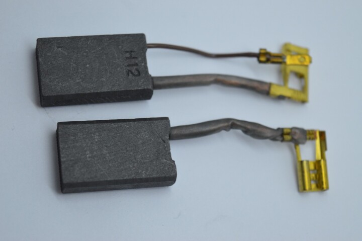 SOLENT TOOLS Carbon Brushes Compatible With DEWALT D25700K 240v