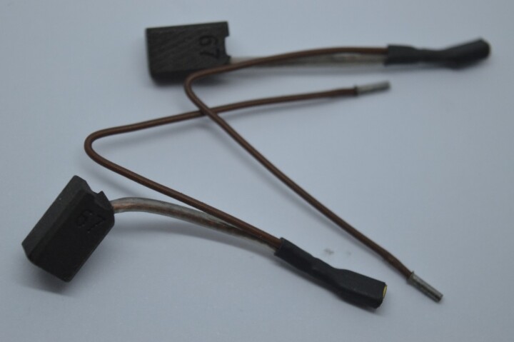 SOLENT TOOLS Carbon Brushes Compatible With DEWALT D21721 110v