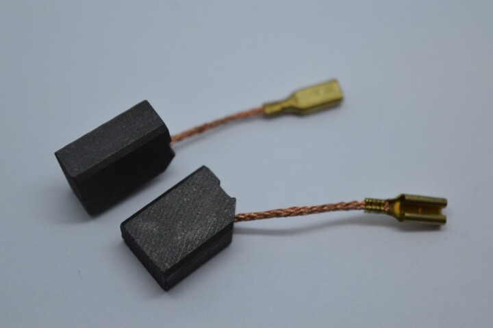 SOLENT TOOLS Carbon Brushes Compatible With DEWALT WS42E 110v
