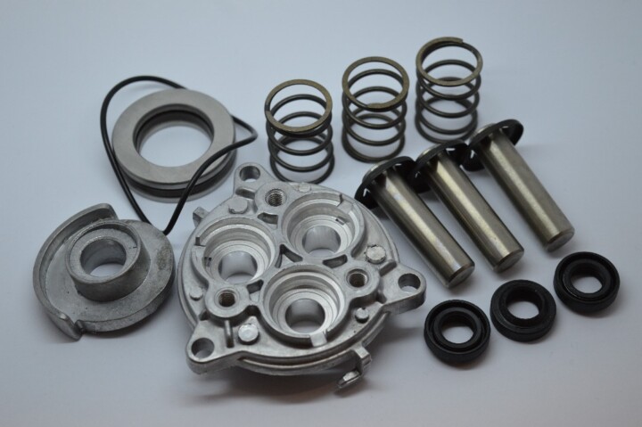 SOLENT TOOLS Piston And Seals Kit Compatible With MACALLISTER MHPCU130P