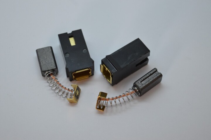 SOLENT TOOLS Carbon Brushes With Holders Compatible With MACALLISTER MHTP550P